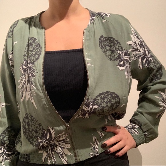 Bomber jacket - Picture 3 of 6